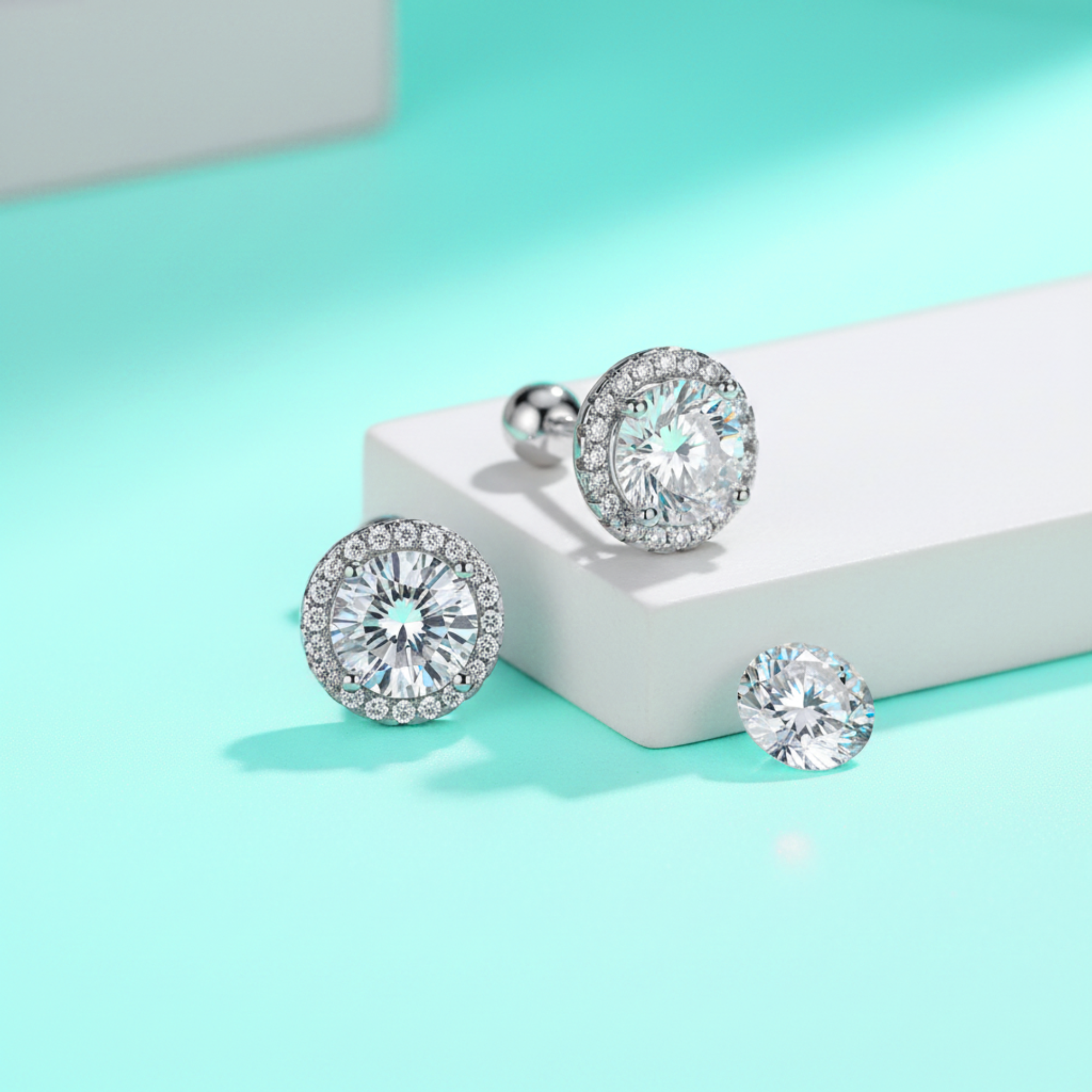The Halo Studs